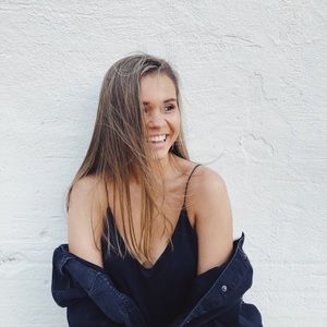 Meet your Posher, Lauren